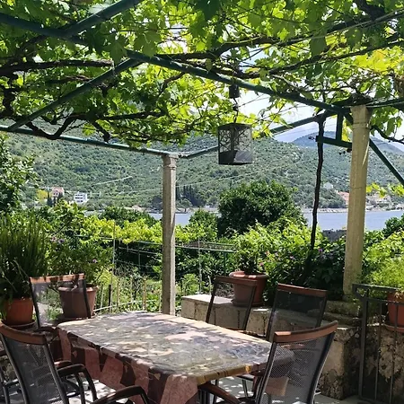 By The Sea Mali Πανσιόν 3*